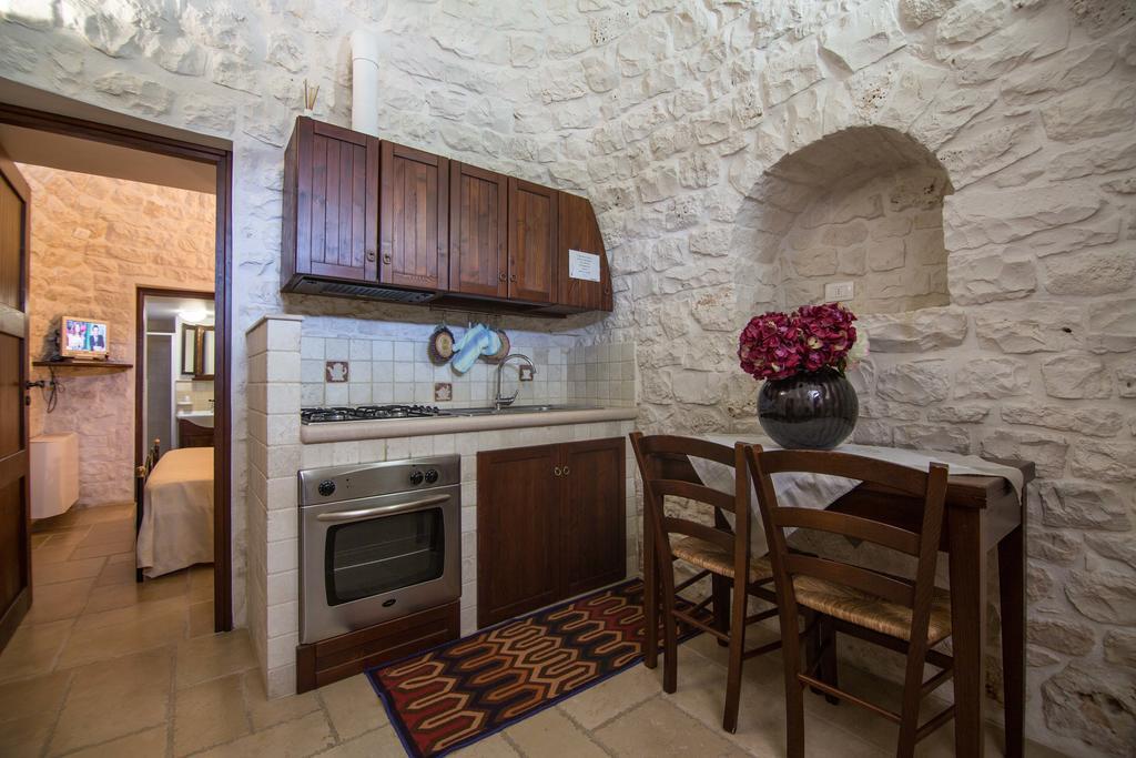 Bed And Breakfast Trulli San Leonardo Alberobello Oda fotoğraf