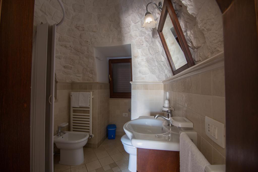 Bed And Breakfast Trulli San Leonardo Alberobello Oda fotoğraf